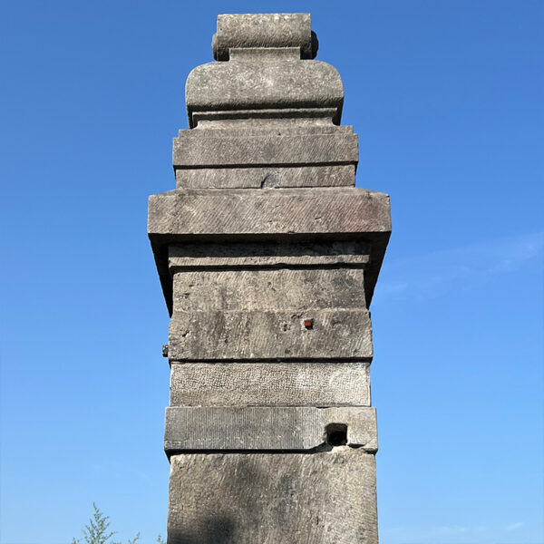 antique entrance gateway pillar