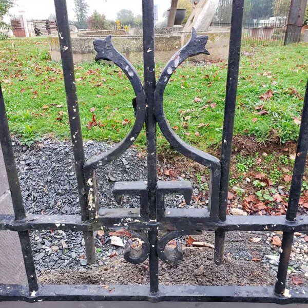 antique railings ornaments