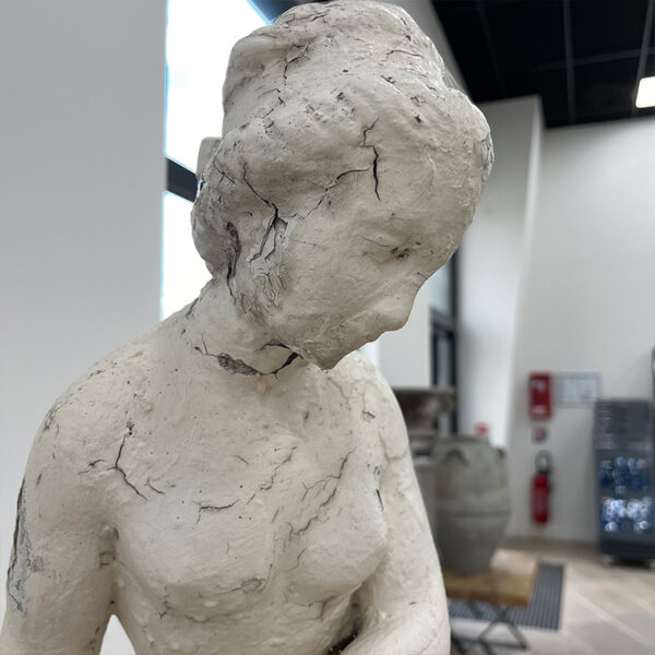 face statue woman