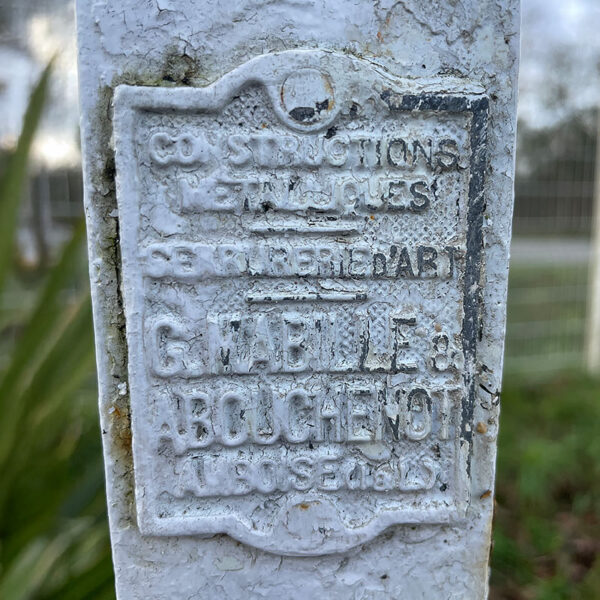 gate plate convex shape