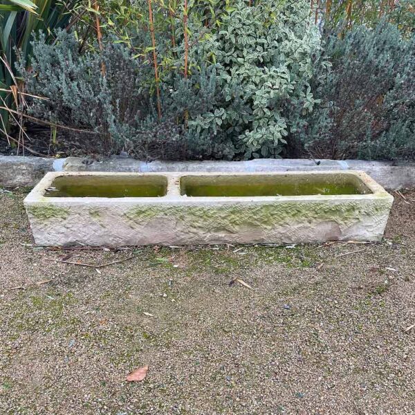 trough with two compartments