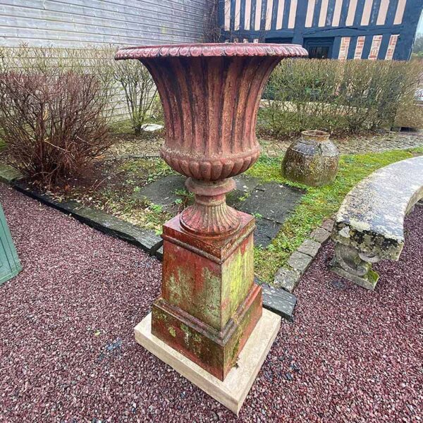 medici vase mounted on pedestal