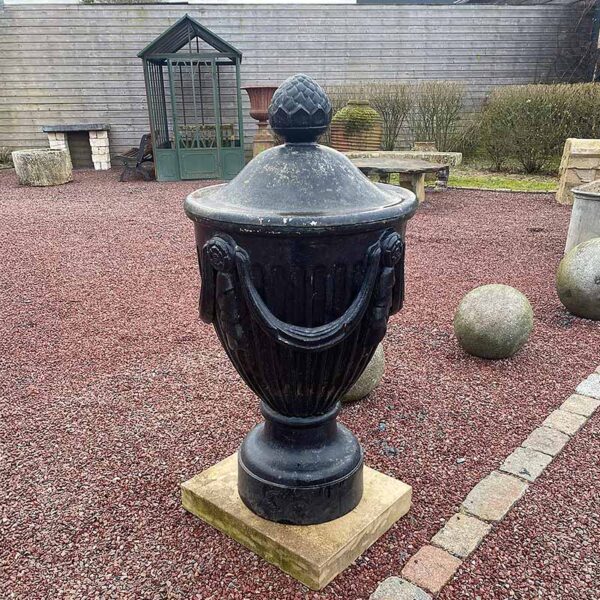 antique black urn classic style