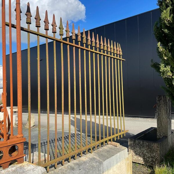 antique railings for estate entrance